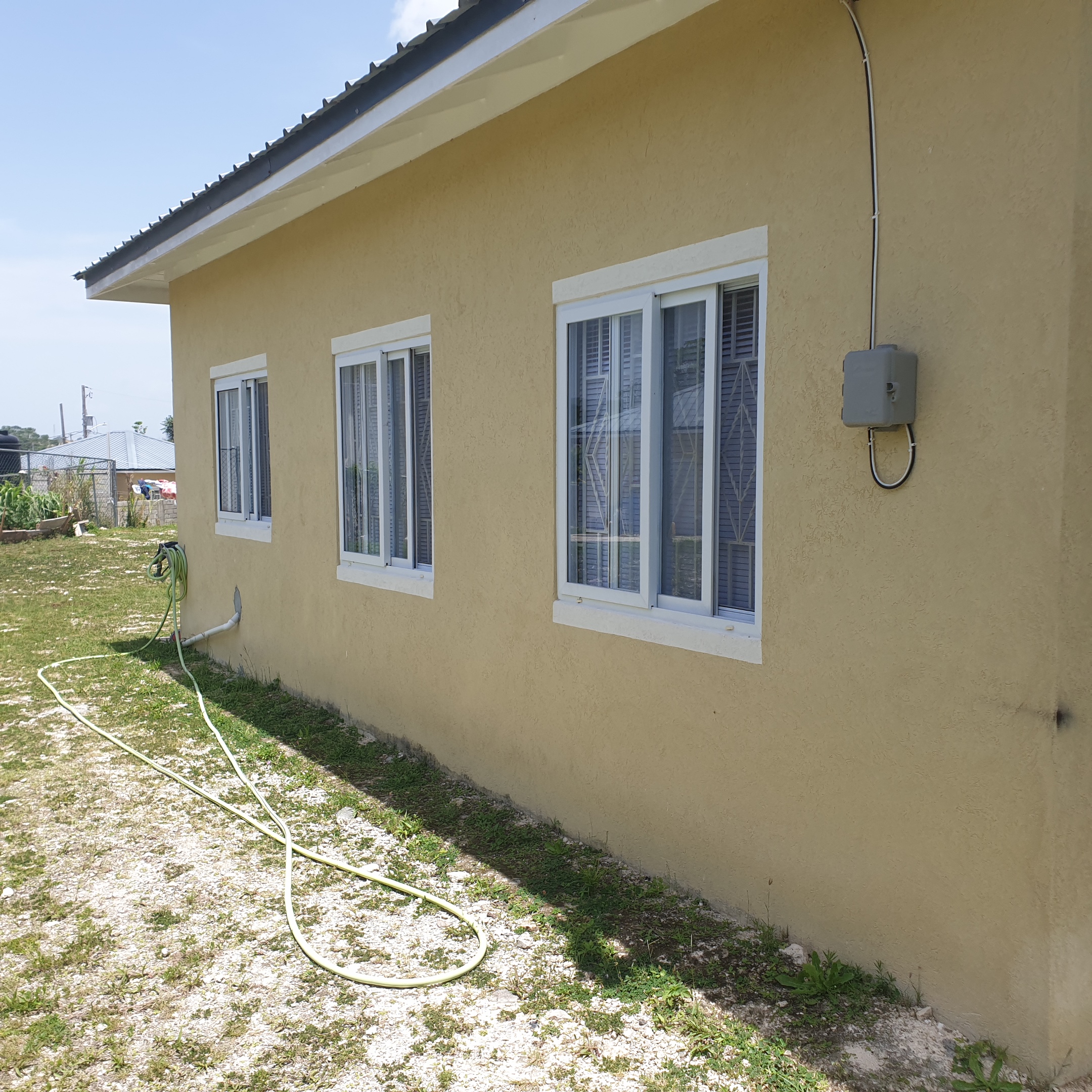 SINGLE STOREY DWELLINGMEADOWS OF IRWIN Scott's Realty Limited Auctions